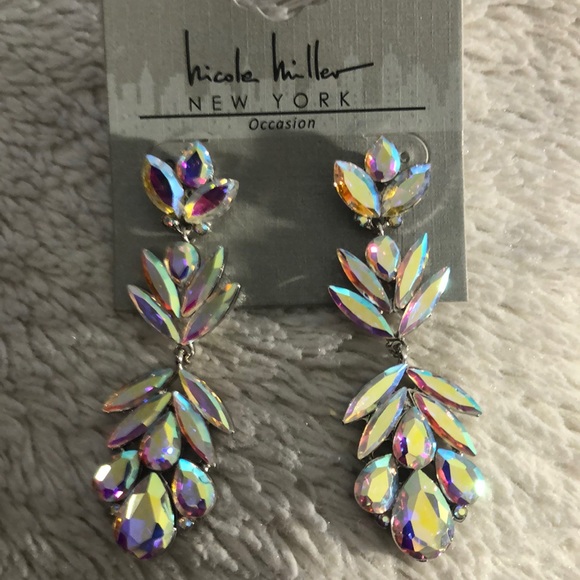 PIERCED EARRINGS - Picture 5 of 7